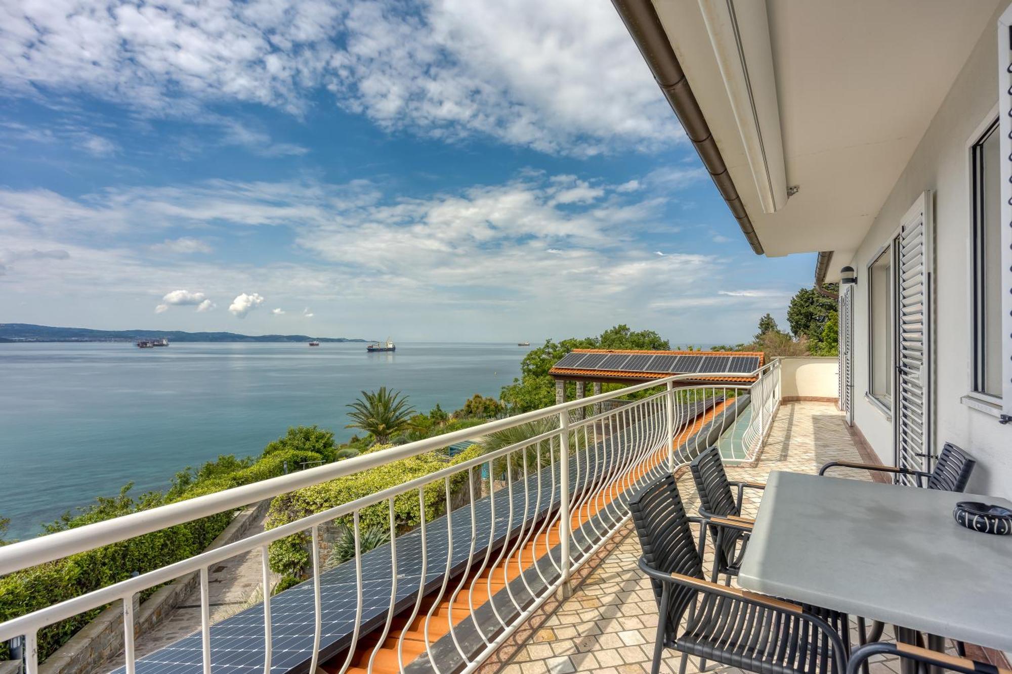 Debeli Rtic Apartments - Happy Rentals Ankaran Extérieur photo