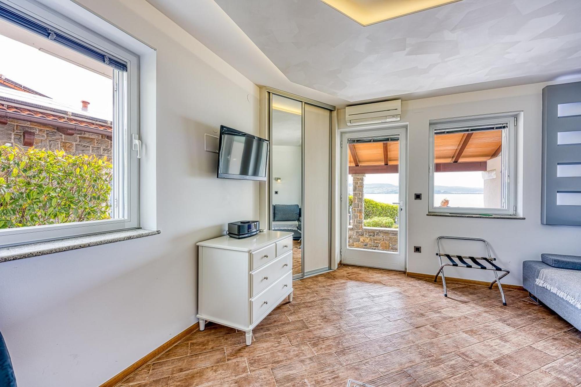 Debeli Rtic Apartments - Happy Rentals Ankaran Extérieur photo